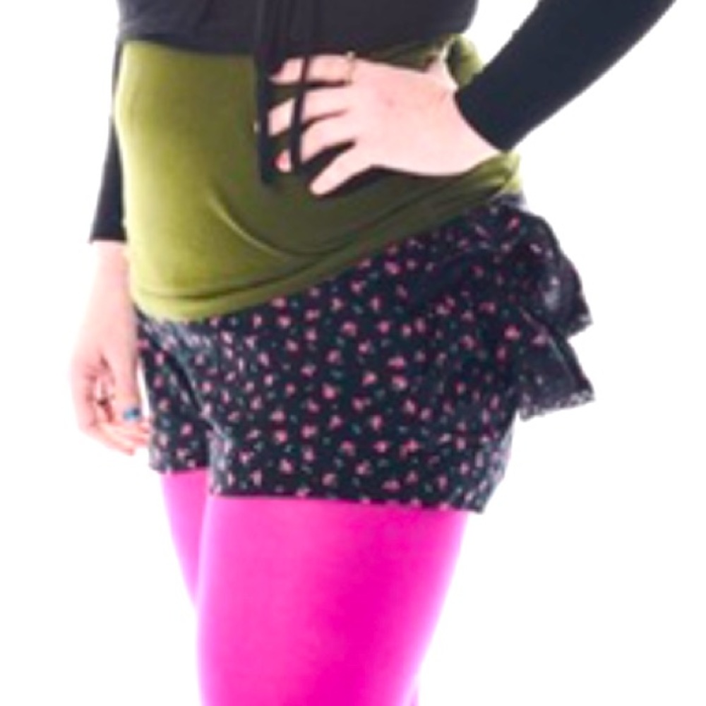 ♡BRAND NEW VINTAGE ☆Betsey Johnson☆ Rosebud Tailfeather Shorts♡ RARE♡ Size 4♡
